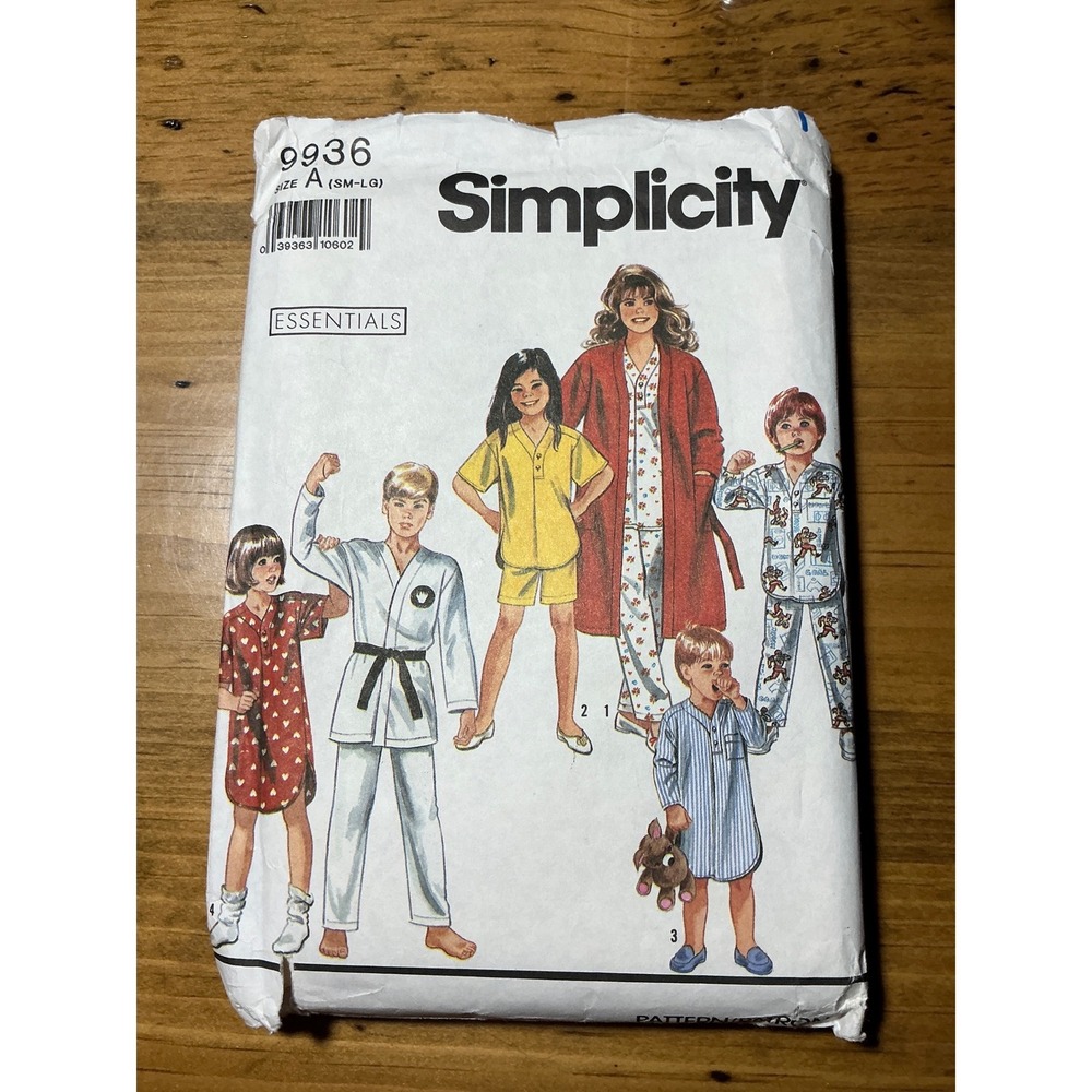 Simplicity 9936 Sewing Pattern Boys Girls Pajamas Nightshirt Robe Size S-L Uncut